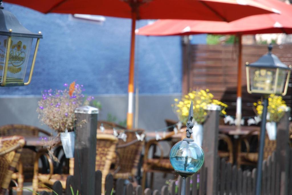 Logis L'Auberge Gutshof บิสชอฟส์แวร์ดา ภายนอก รูปภาพ