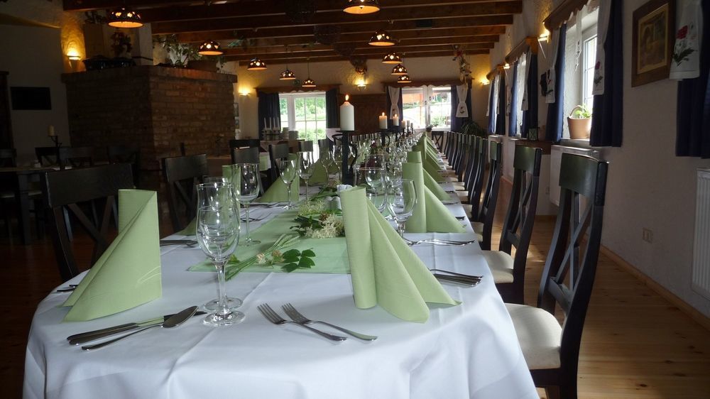 Logis L'Auberge Gutshof บิสชอฟส์แวร์ดา ภายนอก รูปภาพ